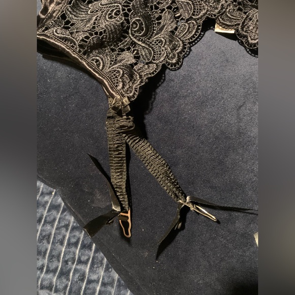 VINTAGE Victorias Secret Bra & Garter Belt Set! NEW NEW NEW - Picture 5 of 9